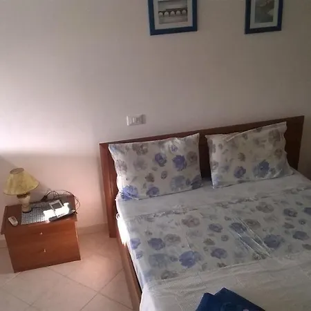 Sleeps 5 Air Con דירה Telti