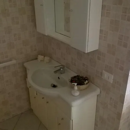 Sleeps 5 Air Con Telti